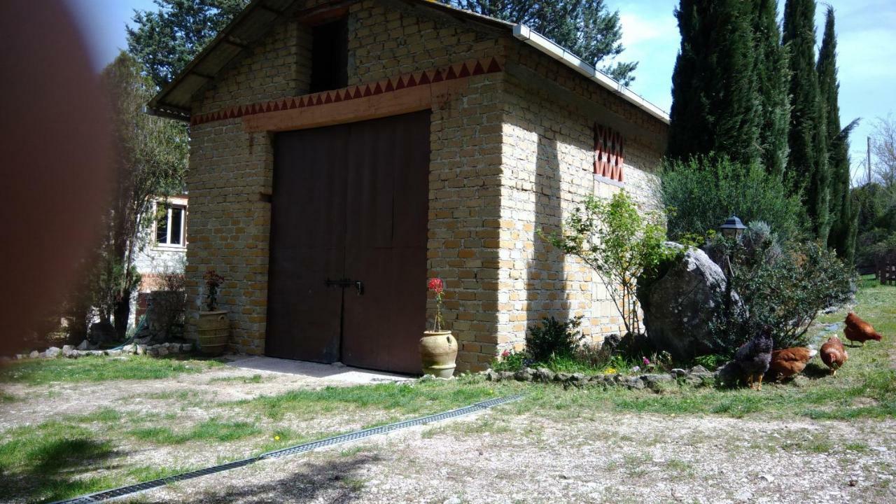 Villa Casale Delle Ginestre. Castel Madama Exterior foto